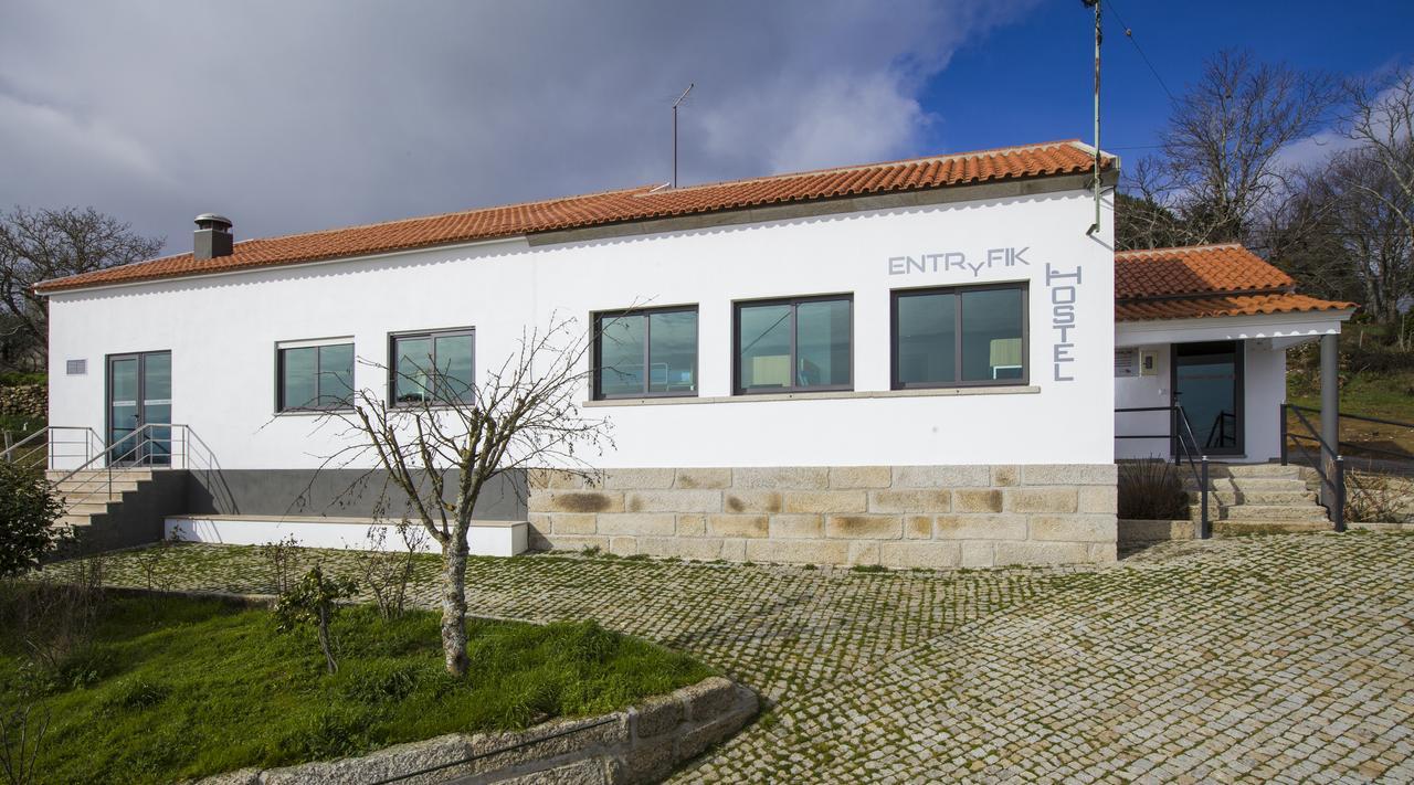 Hostel Entryfik Maceira  Экстерьер фото